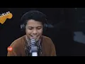 CLR, Awi Columna, and Yow perform "Walang Wakas" LIVE on Wish 107.5 Bus