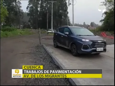 Trabajos de pavimentación Av. de los Migrantes