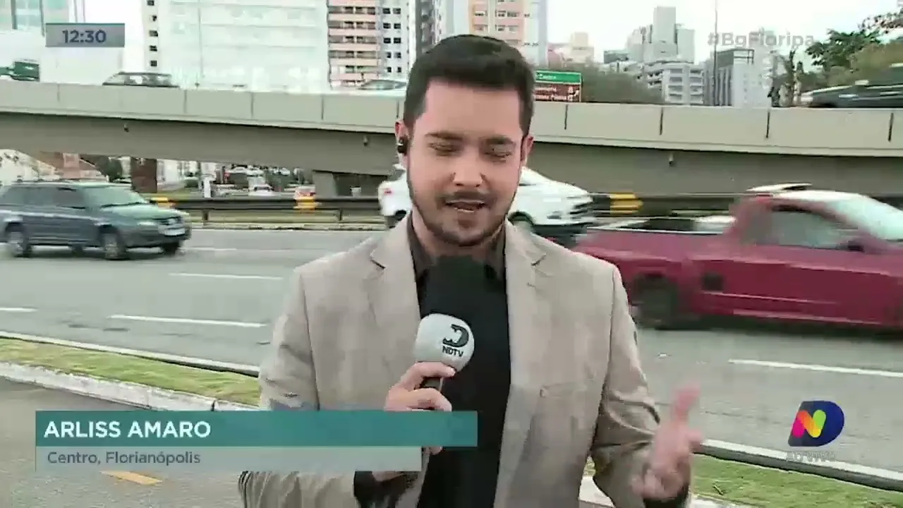 Faixa de pedestres e semáforo são instalados em frente ao Parque Náutico de Florianópolis