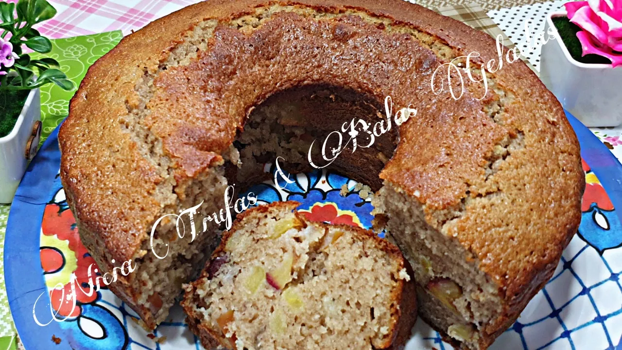 Bolo de aveia com banana sem farinha e açúcar