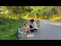 Download Lagu Wat zou een alleenstaande moeder doen als ze op een afgelegen plek een kind en een grote som geld vi