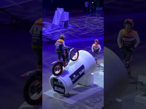 Toni Bou dominates the Super Pole in Montpellier 🔥⏱️#trialindoor #xtrial #motorsport #trial #moto