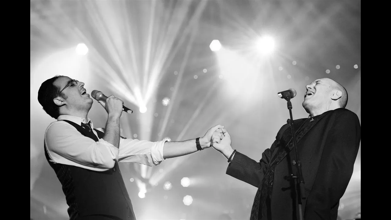 והיא שעמדה Shwekey ft. Shlomi Shabat והיא שעמדה Shwekey ft. Shlomi Shabat