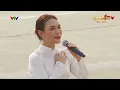 Download Lagu Xúc động phần trình diễn của ca sĩ Mỹ Tâm giữa Quảng trường Ba Đình| VTV24