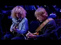 Download Lagu While My Guitar Gently Weeps - Trey Anastasio, Peter Frampton, Grace Bowers - Love Rocks 2025
