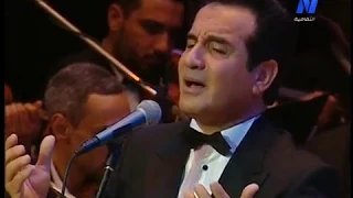 المطرب الكبير محمد ثروت   ماشي الطريق للعندليب الاسمر عبد الحليم حافظ دندنها