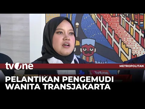 Perempuan di Balik Kemudi Bus Transjakarta