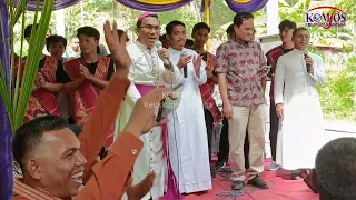 bapa uskup bernyanyi dua lagu pagaran honas 