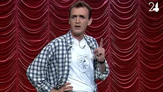 שלום אסייג בקטע סטנדאפ משנת 1996 