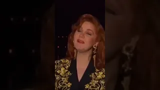 الفنانة ميادة الحناوي   ياقمر ميل وميل دندنها