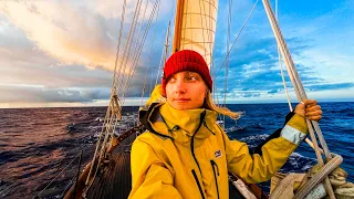 Sailing Across the Pacific from French Polynesia to Hawaii (On A Classic)