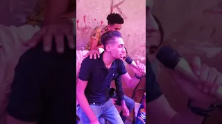 موال اسد وقال للجمل نفسي اسالك سؤالين     دندنها