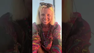 Another beautiful sunset tonight!  I could not resist a little photoshoot! 😜🤩#liveaboard #sailing