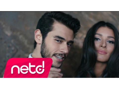 Download MP3 Ayshe feat. Cem Belevi - Kim Ne Derse Desin