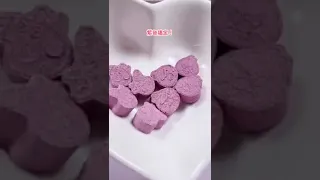 hamster making milk tablets 