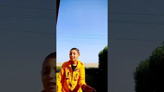 راح تف الشاي من بقه 