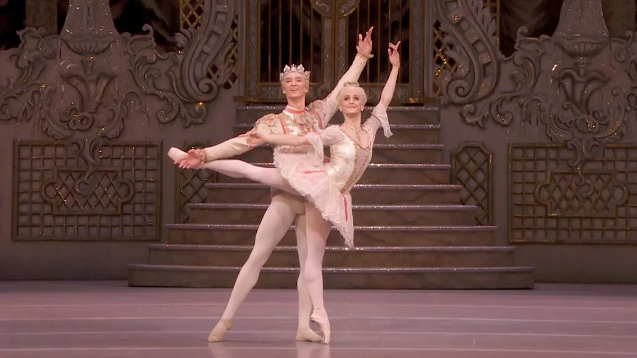 The Nutcracker – Sugar Plum pas de deux: Adagio (Nuñez, Muntagirov, The Royal Ballet)