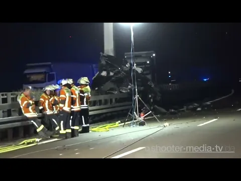 Download MP3 AUDI RS6 300KM/H CRASH ON GERMAN AUTOBAHN #crash #germany #autobahn