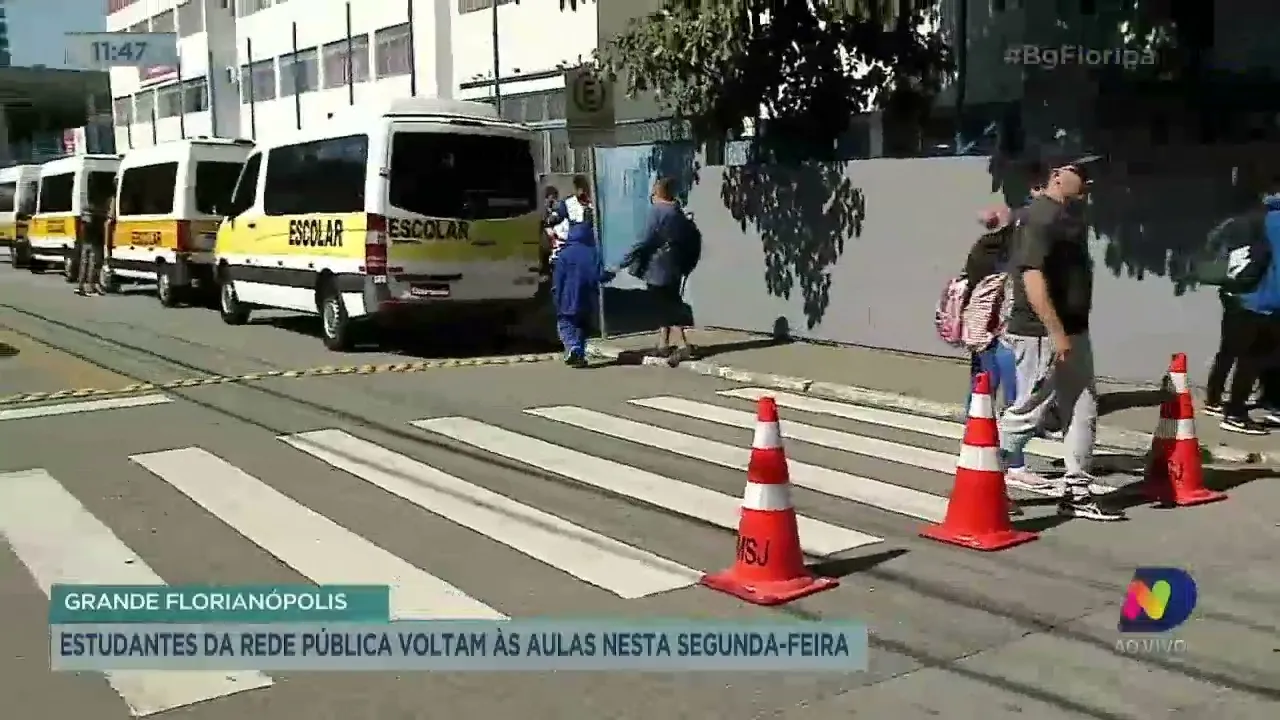 Estudantes da rede pública da Grande Florianópolis voltam às aulas nesta segunda-feira