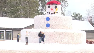 40-Foot-Tall Snowman Greets Winter Visitors to Town