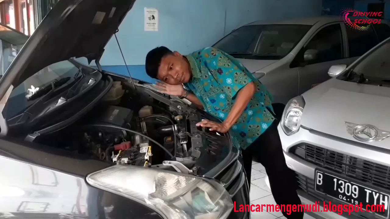 Tips beli mobil bekas buat pemula : 10 menit langsung mahir. 