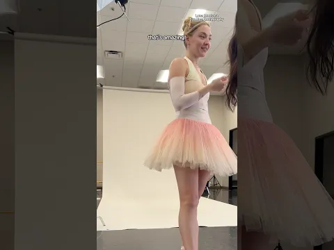 ballet dancer reacting to photo 🥹
