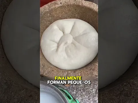 Así hacen estos tradicionales pasteles de arroz 🍚😱
