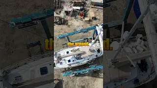 How a boat is launched.  Travel lift! #howitworks #boating #sailing