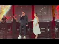 Download Lagu Alessandra Amoroso (col pancione) duetta con Gigi D'Alessio con \