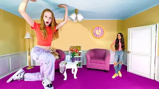 nastya and evelyn in wonderland