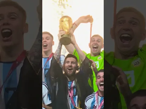 انتهت رحلة @leomessi الدولية، لكن بعض الليالي تبقى خالدة في الذاكرة   🇦🇷✨ميسي مرتدياً البشت ال