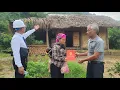 Download Lagu Dakloze alleenstaande moeder krijgt van een vriendelijke man een verlaten huis in het bos.