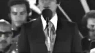 وقابلنا انا وانت من نبتدي منين الحكاية  عبد الحليم حافظ دندنها