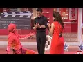 Gerua The Kapil Sharma Show Sunil Grover As SRK Kajol Dilwale Movie Team Funny Comedy Dance SRK VEVO
