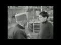 Download Lagu Charlie Chaplin and his son Michael - A King in New York (clip)