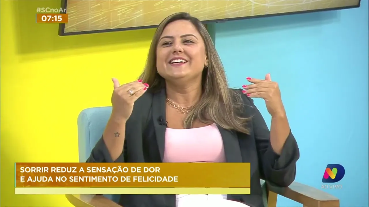 Estudos de universidades americanas comprovam que sorrir faz bem à saúde