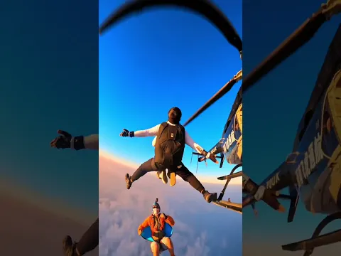 Would you try this ?? π» #skydiving