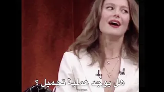 لقاء مع بورجو برجيك هل لديك عمليات تجميل بطلة اغنية الحياة وشخصية بونجوك في الغرفه الحمراءburcu 