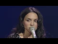 Norah Jones - "Hands On The Wheel" [Live from Austin, TX]