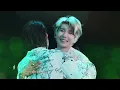 【SUB】【TFBOYS 王源】林宥嘉 王源《歌迷》现场版 祝天下歌迷与歌手 如朋友般边听边走 | Yoga Lin & Roy Wang "Fans" Live Stage