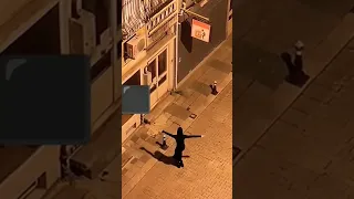 العجوز الراقصة كريم شلبي 