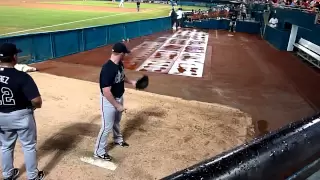 Atlanta Braves pitcher Craig Kimbrel throws his wicked pitches in the bullpen