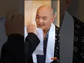 사부에게 발로 차여 하산해 혼약을 이행하던 중, 만취한 미녀 CEO를 구하고 악당을 한 방에 날려 코피가 뿜어져 나왔다! 그녀는 반해 평생 그에게 시집가겠다고 맹세했다!