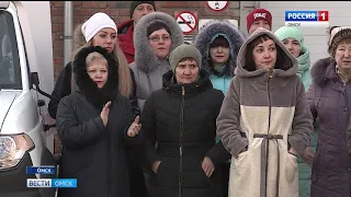 На вооружение больниц Омской области поступили новые машины скорой помощи