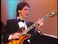 Robben Ford solo - It Don't Mean A Thing (If It Ain't Got that Swing) - live