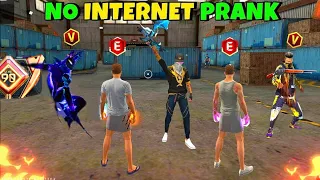 “He Thought I Was AFK… LONE WOLF NO INTERNET PRANK 😂🔥”