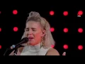 The BSMNT: Anne-Marie - Alarm (live bij Q)