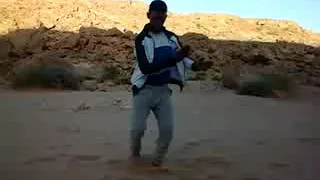 رقص هندي من رجل جزائري ههههه 