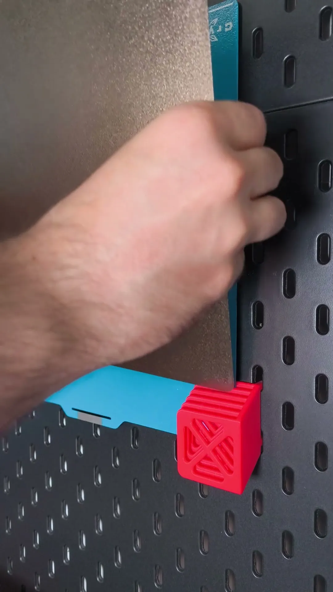 IKEA Skadis Hack – 3D Printer Plate Holder!