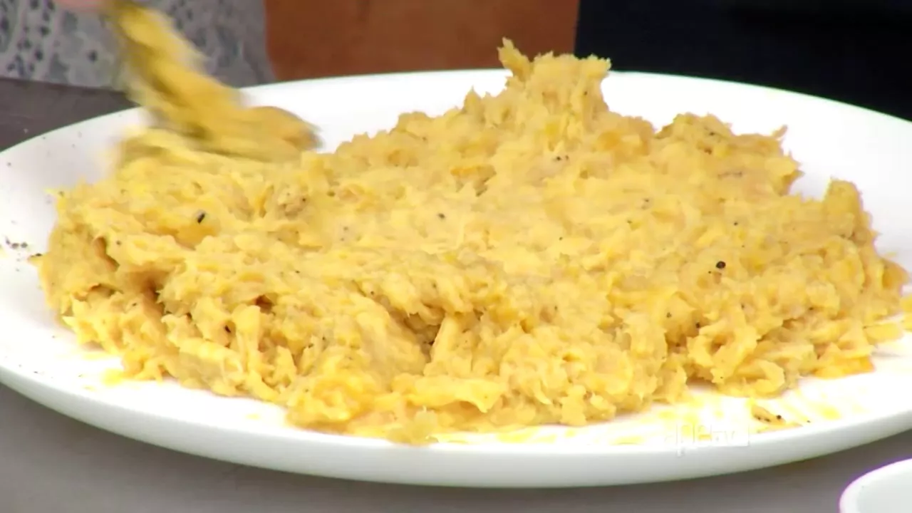 JOGUEI 1 OVO NO MILHO DE PIPOCA |VOCÊ VAI DESEJAR COMER ISSO HOJE